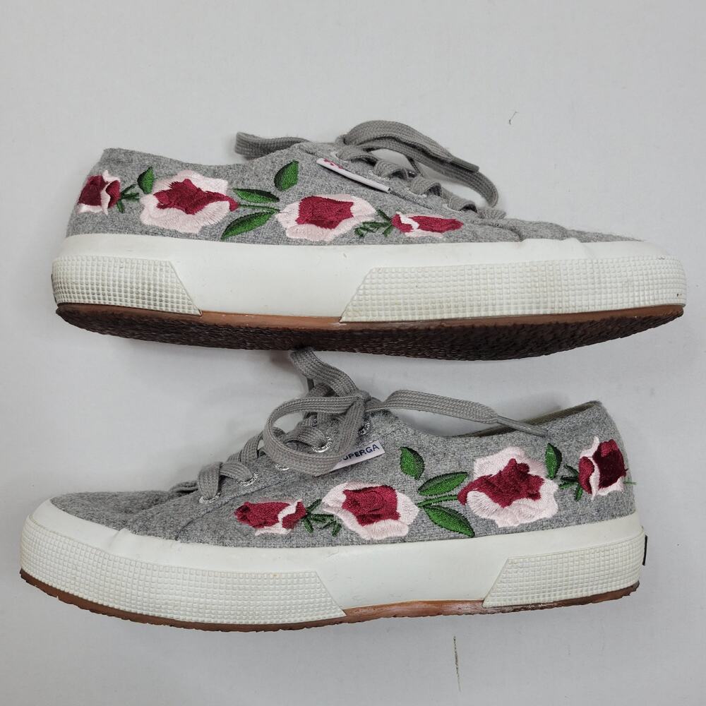 Superga Women's Gray Wool Fashion Sneakers Floral Embroidered Size 7.5 (EU 38) - Picture 2 of 9